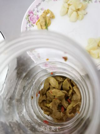 地瓜榨煮鲈鱼的做法步骤：3