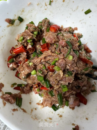 肉末花卷的做法步骤：3