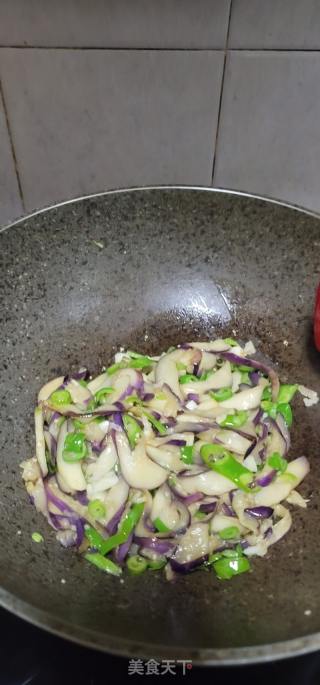 辣椒蒜末炒茄子的做法步骤：10