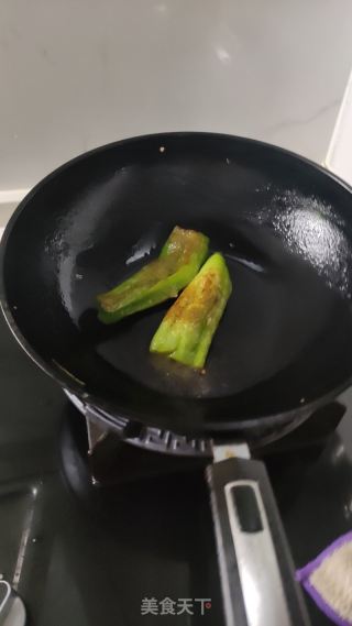 辣椒茄子擂皮蛋的做法步骤：5
