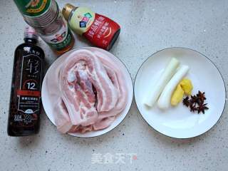 家常红烧肉的做法步骤：1