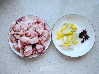 家常红烧肉的做法步骤：2