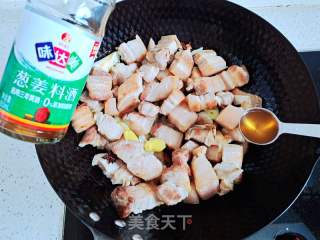 家常红烧肉的做法步骤：5