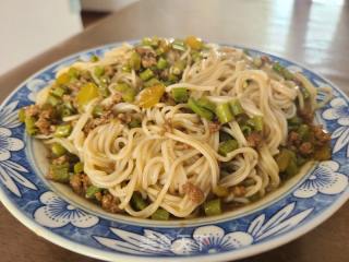 豇豆牛肉沫捞面的做法步骤：13