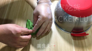 抹茶蜜酪欧包，清新抹茶香与丝滑奶酪，相得益彰。的做法步骤：17