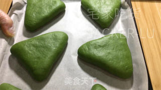 抹茶蜜酪欧包，清新抹茶香与丝滑奶酪，相得益彰。的做法步骤：18