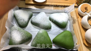 抹茶蜜酪欧包，清新抹茶香与丝滑奶酪，相得益彰。的做法步骤：20