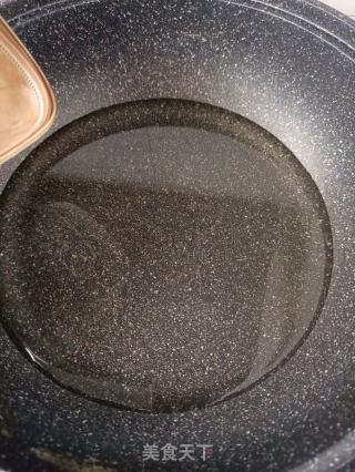 牛肉炒西瓜翠衣的做法步骤：4