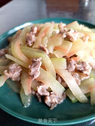 牛肉炒西瓜翠衣的做法步骤：18