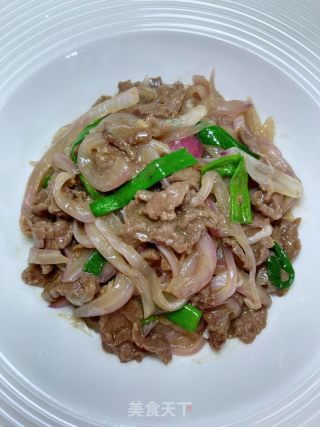 洋葱炒牛肉的做法