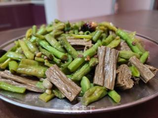 豇豆炒黑豆腐竹的做法步骤：10