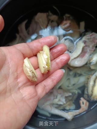 碳烤笋尖炖鸽子的做法步骤：7
