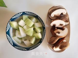 炖梅花骨的做法步骤：2