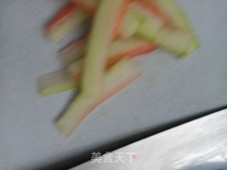 拌西瓜翠衣的做法步骤：2