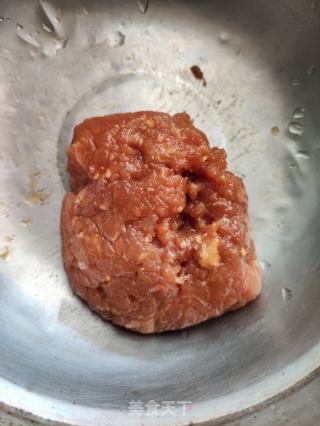 鲜肉葱香小酥饼的做法步骤：2