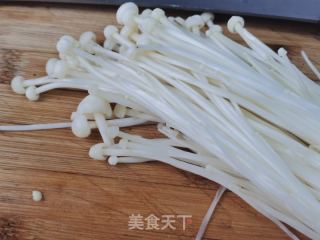 酸汤巴沙鱼的做法步骤：3