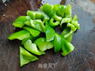 蒲瓜炒鸡肉的做法步骤：3