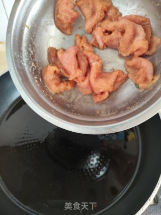 锤肉炒魔芋结的做法步骤：7