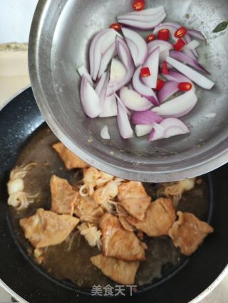 锤肉炒魔芋结的做法步骤：9