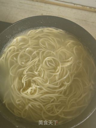 酸辣凉面的做法步骤：3