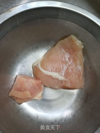韭苔豆芽炒鸡胸肉的做法步骤：4