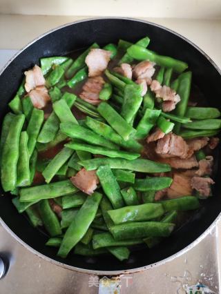 五花肉焖扁豆的做法步骤：6