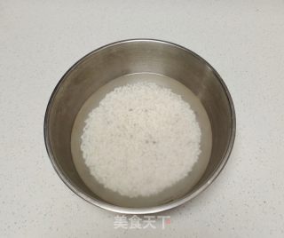 自制糯米藕的做法步骤：1