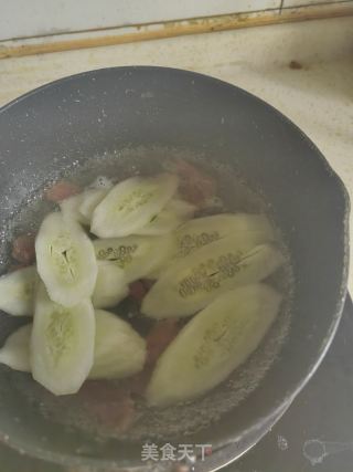 牛肉黄瓜汤的做法步骤：5