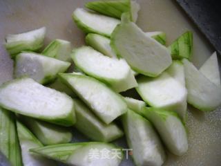 蛤蜊丝瓜豆腐汤的做法步骤：4