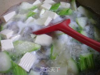 蛤蜊丝瓜豆腐汤的做法步骤：8