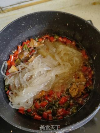双椒红薯粉的做法步骤：4