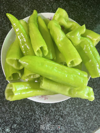 虎皮青椒扣肉的做法步骤：2