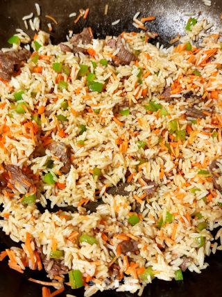 牛肉鸡蛋炒饭的做法步骤：5
