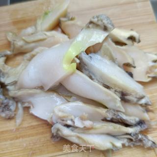 肉片鲍鱼冬瓜汤的做法步骤：3