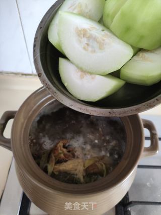 霸王花冬瓜扇骨汤的做法步骤：8
