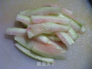 鸡蛋西瓜皮炒青稞方便面的做法步骤：4