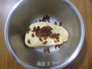 酵母版淡奶油葡萄干司康的做法步骤：8