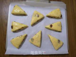 酵母版淡奶油葡萄干司康的做法步骤：11