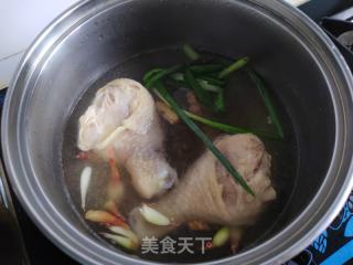 蒜汁鸡腿的做法步骤：2