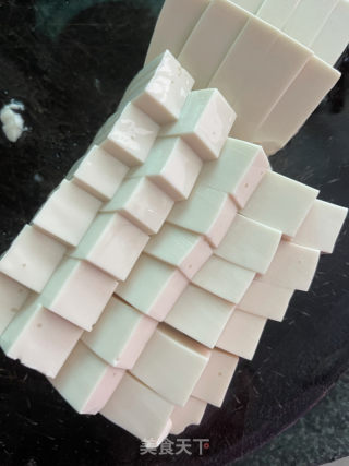 虾仁豆腐蒸蛋的做法步骤：2