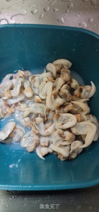 香辣蒜蓉鸟贝肉的做法步骤：1