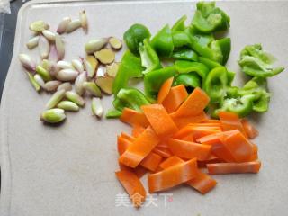 干锅土豆片的做法步骤：3