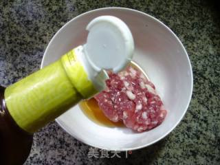 玉米粒蒸肉末的做法步骤：2