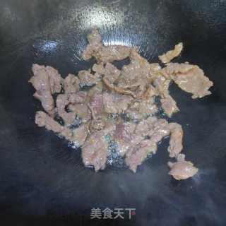 家常炒牛河的做法步骤：7