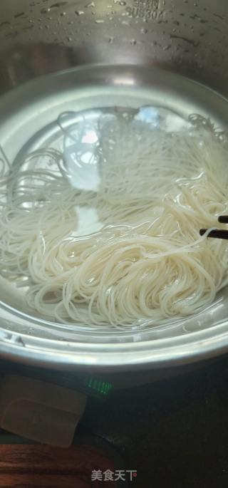 牛肉汤米粉的做法步骤：8