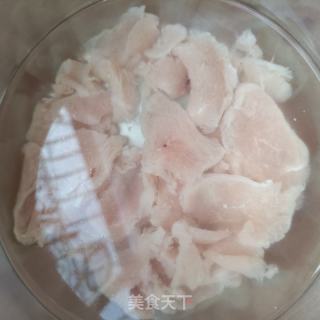 油菜炒鸡胸肉的做法步骤：4