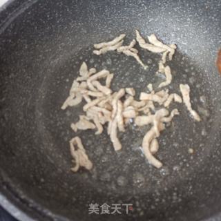 肉丝炒绿豆芽的做法步骤：7