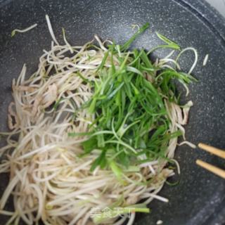 肉丝炒绿豆芽的做法步骤：11