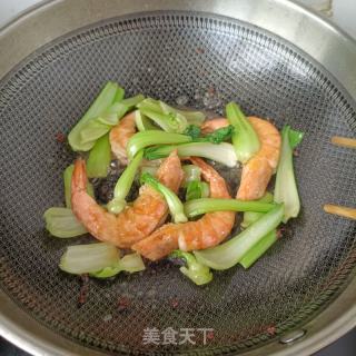 油菜炒白虾的做法步骤：8