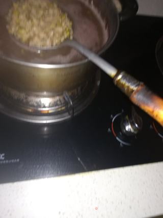 麦仁绿豆粥的做法步骤：3